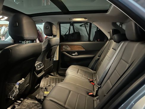 Used 2024 Mercedes-Benz GLE 350 4MATIC image 9