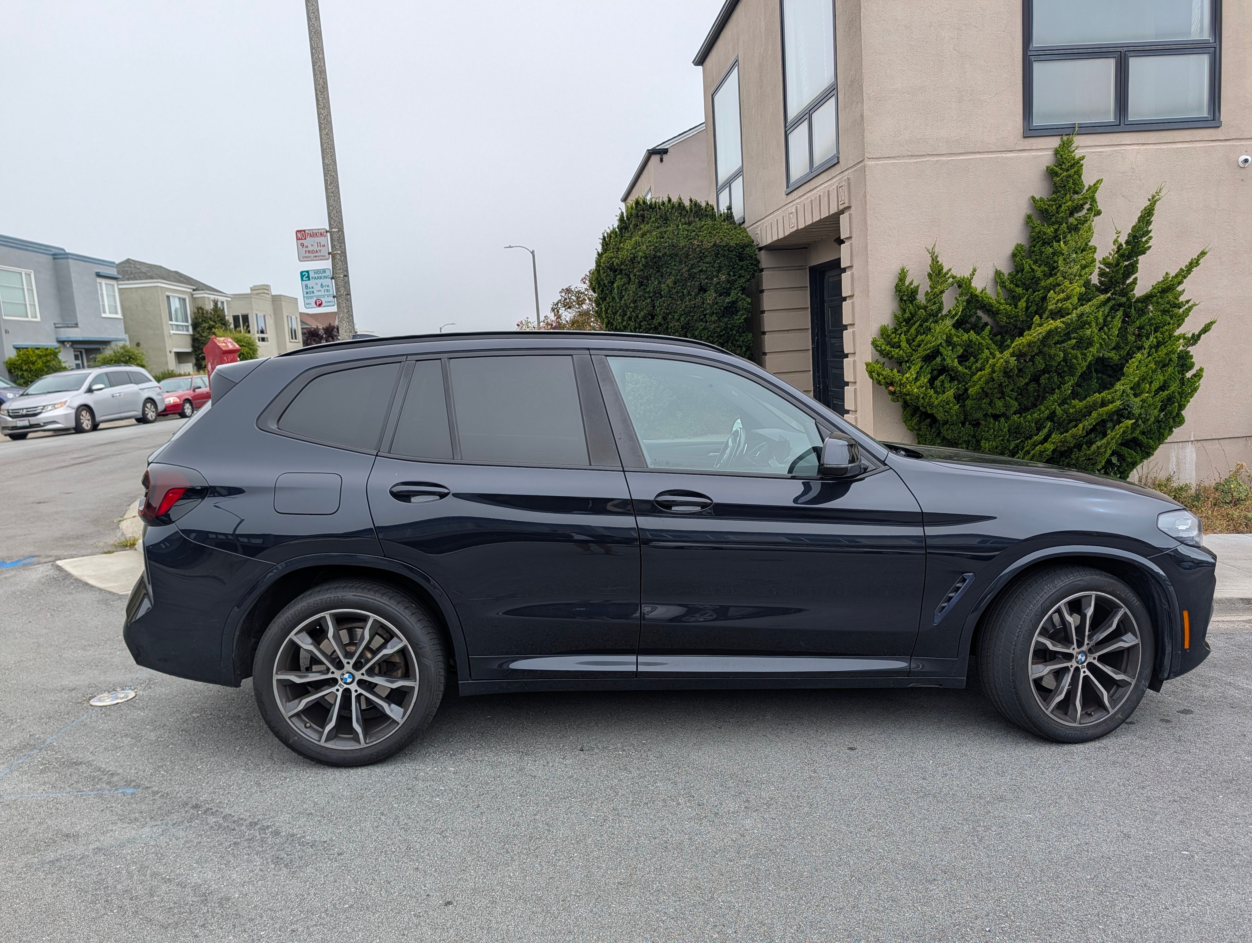 Used 2022 BMW X3 xDrive30i w/ M Sport Package 2 AWD/4WD image 5