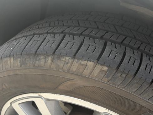 Used 2014 GMC Acadia Denali image 9