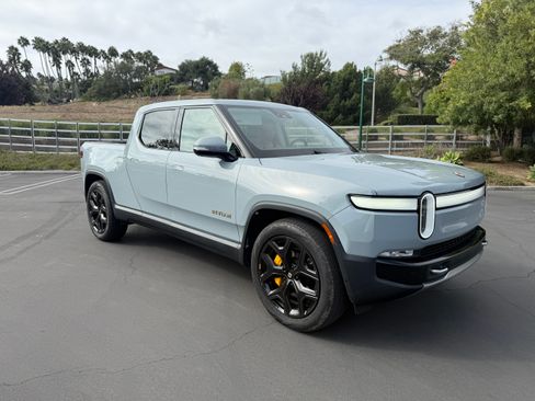 Used 2023 Rivian R1T Adventure AWD/4WD image 16