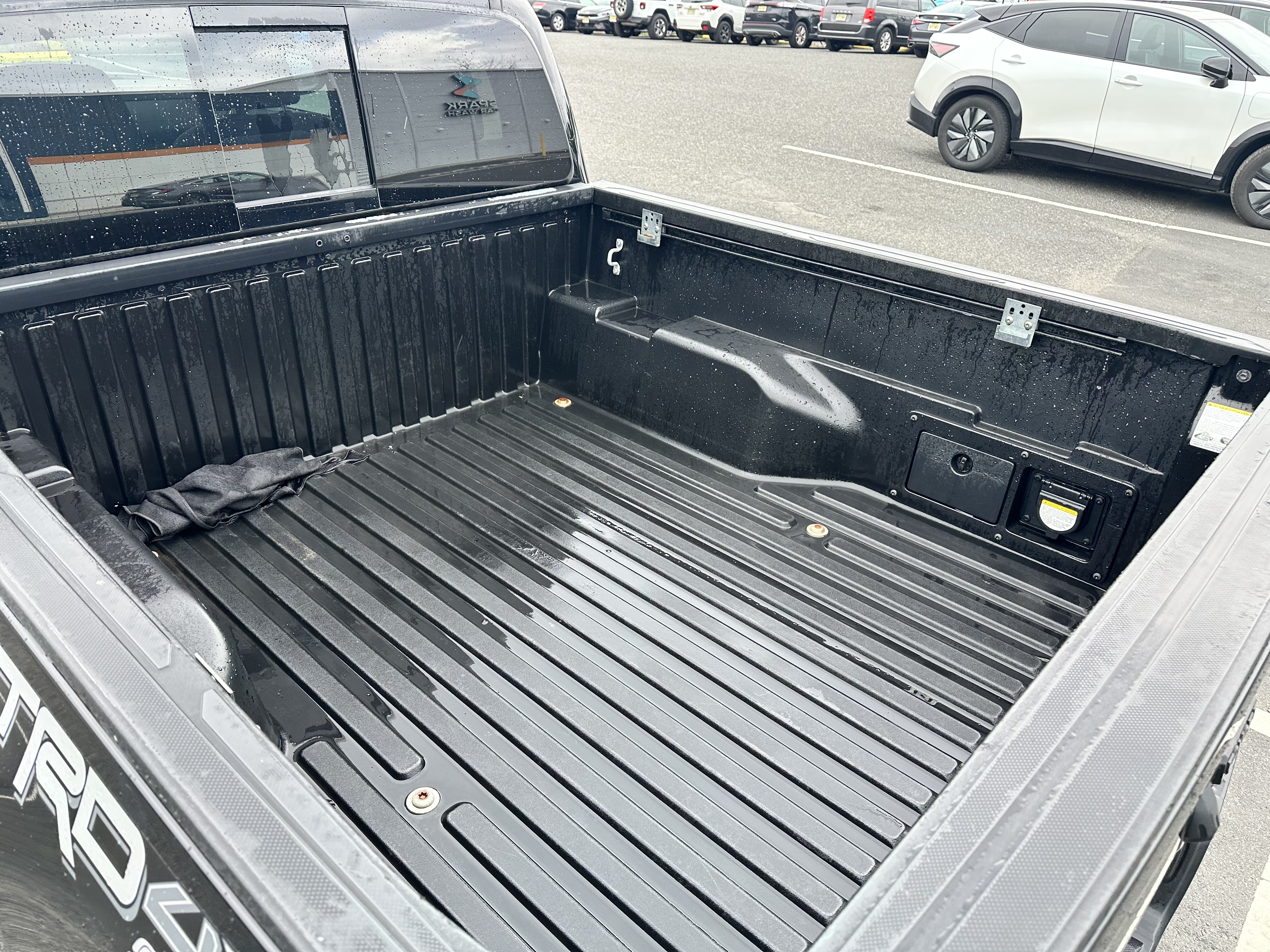 Used 2019 Toyota Tacoma TRD Sport AWD/4WD image 10