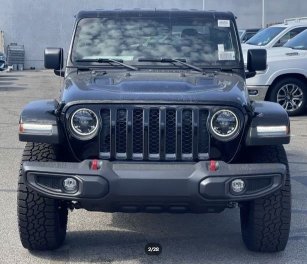 Used 2023 Jeep Gladiator Rubicon w/ LED Lighting Group AWD/4WD image 4