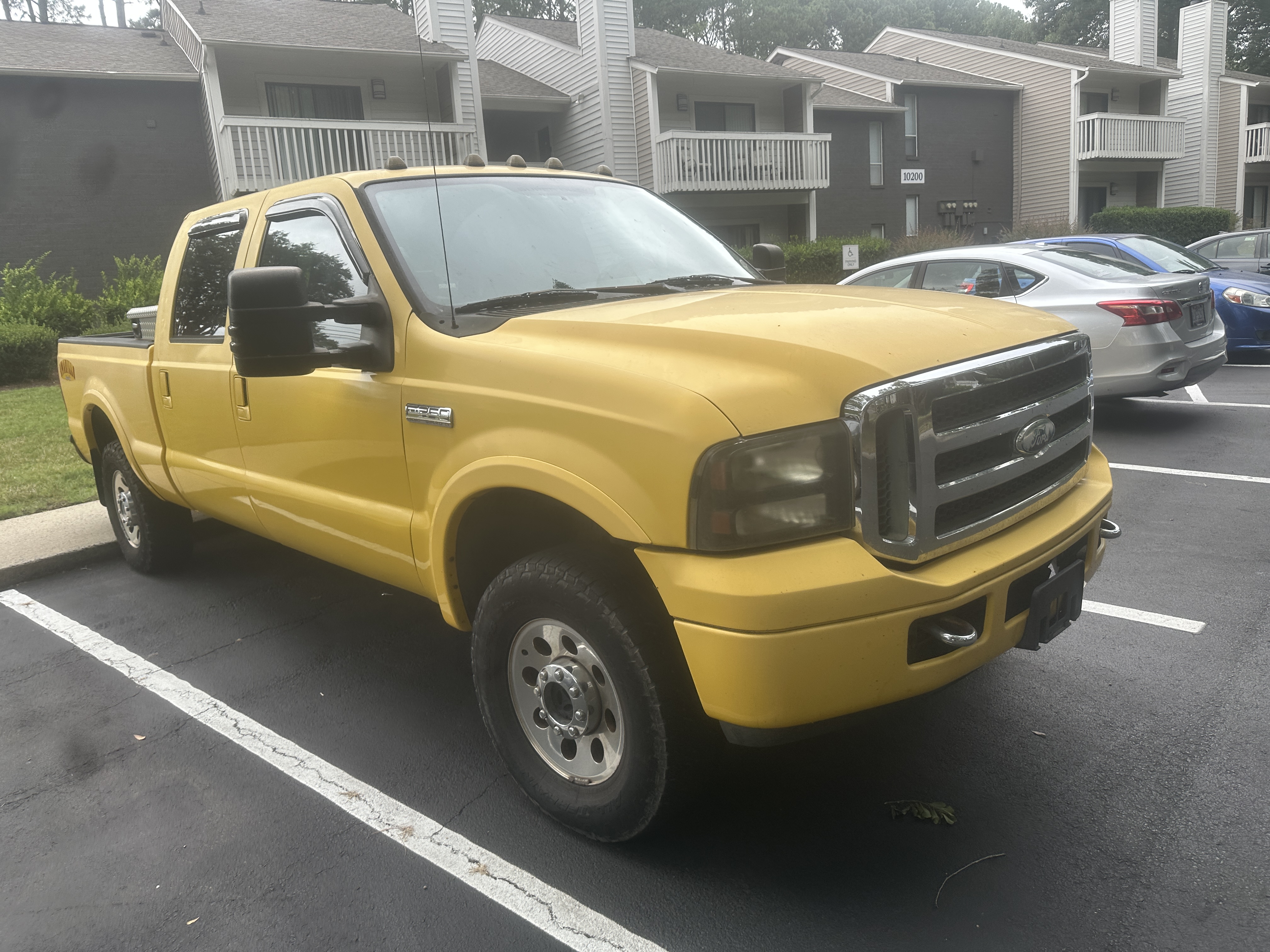 Used 2006 Ford F250 Lariat AWD/4WD image 4