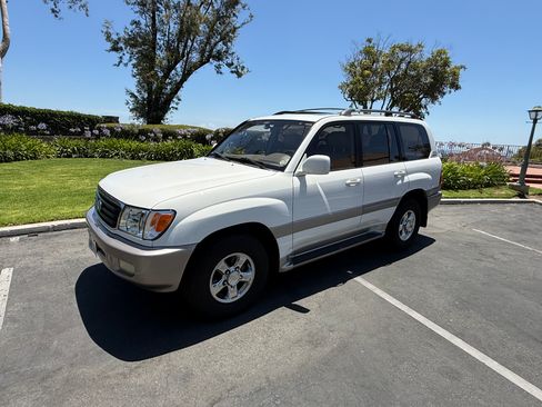 Used 2000 Toyota Land Cruiser AWD/4WD image 12