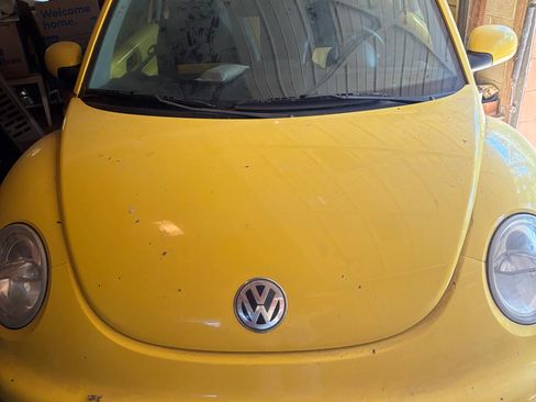 Used 2002 Volkswagen Beetle GLS image 1