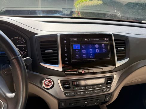 Used 2018 Honda Pilot EX-L image 16