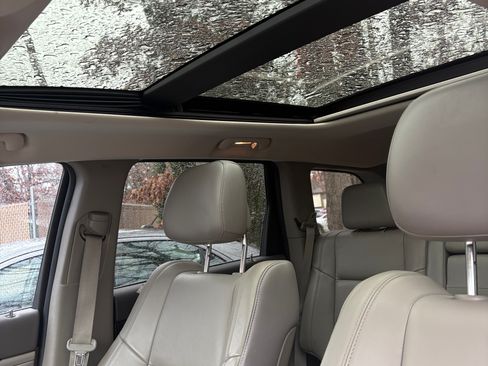 Used 2012 Jeep Grand Cherokee Laredo image 11