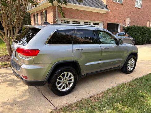 Used 2015 Jeep Grand Cherokee Laredo w/ Quick Order Package 23E RWD image 1
