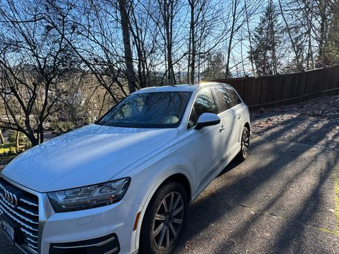 Used 2018 Audi Q7 3.0T Premium Plus image 4