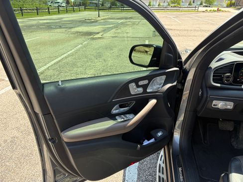 Used 2020 Mercedes-Benz GLE 580 4MATIC image 9
