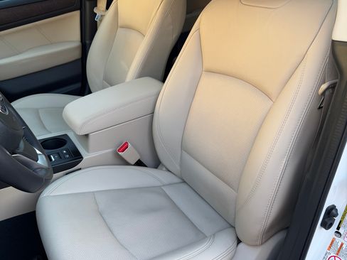 Used 2019 Subaru Outback 2.5i Limited image 6