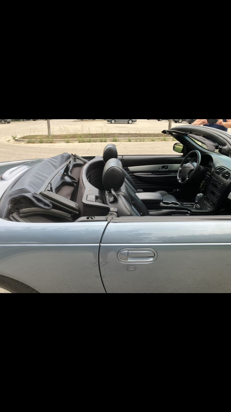 Used 2005 Ford Thunderbird RWD image 10