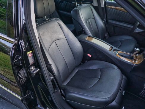 Used 2007 Mercedes-Benz E 550 Sedan image 27