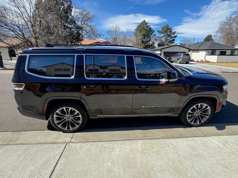 Used 2023 Jeep Grand Wagoneer Series III w/ HD Trailer Tow Package image 2