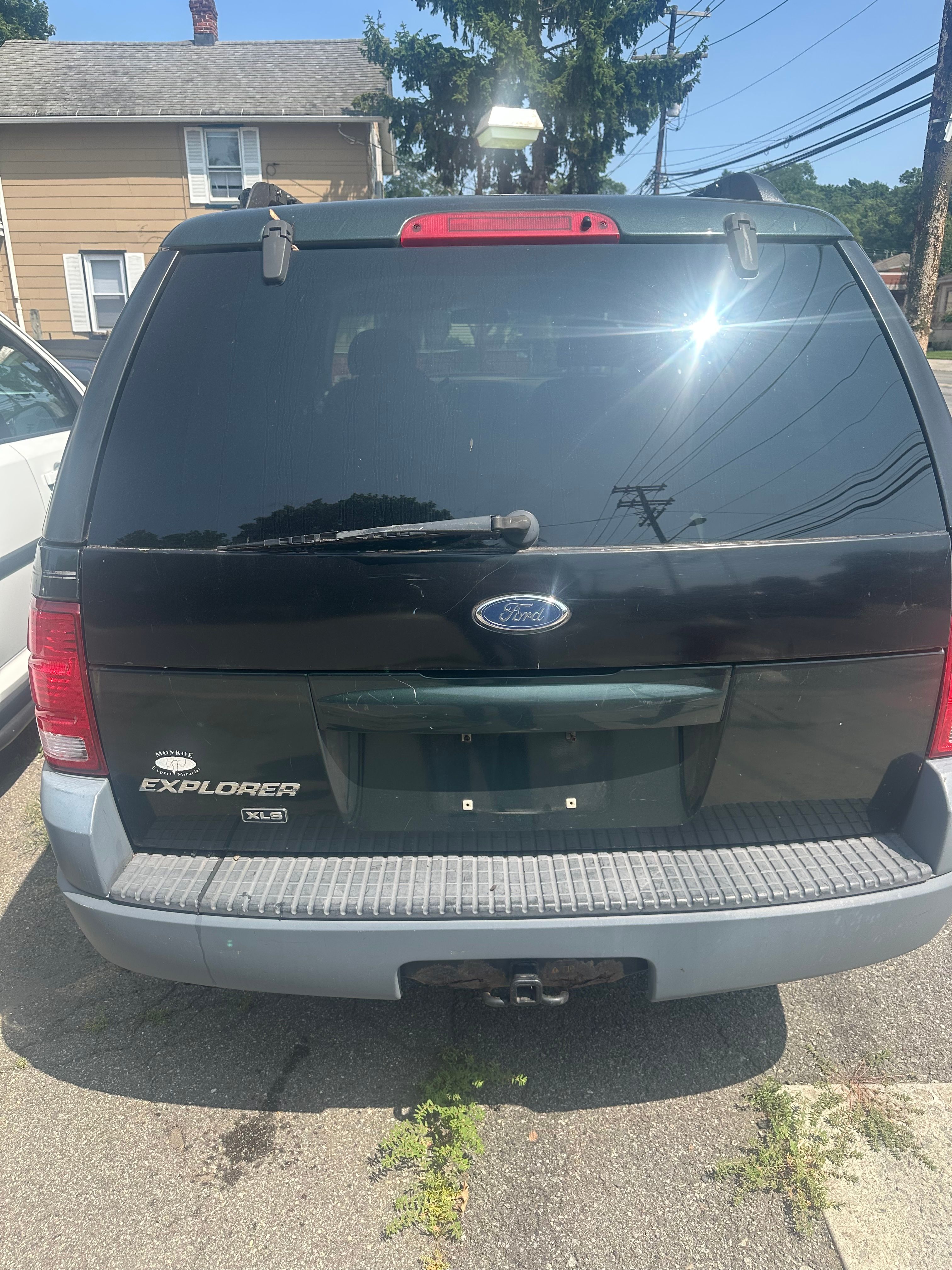 Used 2002 Ford Explorer XLS AWD/4WD image 4