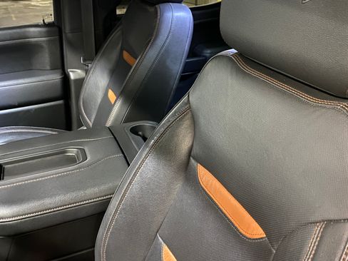 Used 2021 GMC Sierra 1500 AT4 w/ AT4 Preferred Package image 12