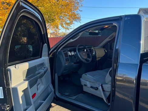 Used 2007 Dodge Ram 1500 Truck SLT w/ Trailer Tow Group image 13