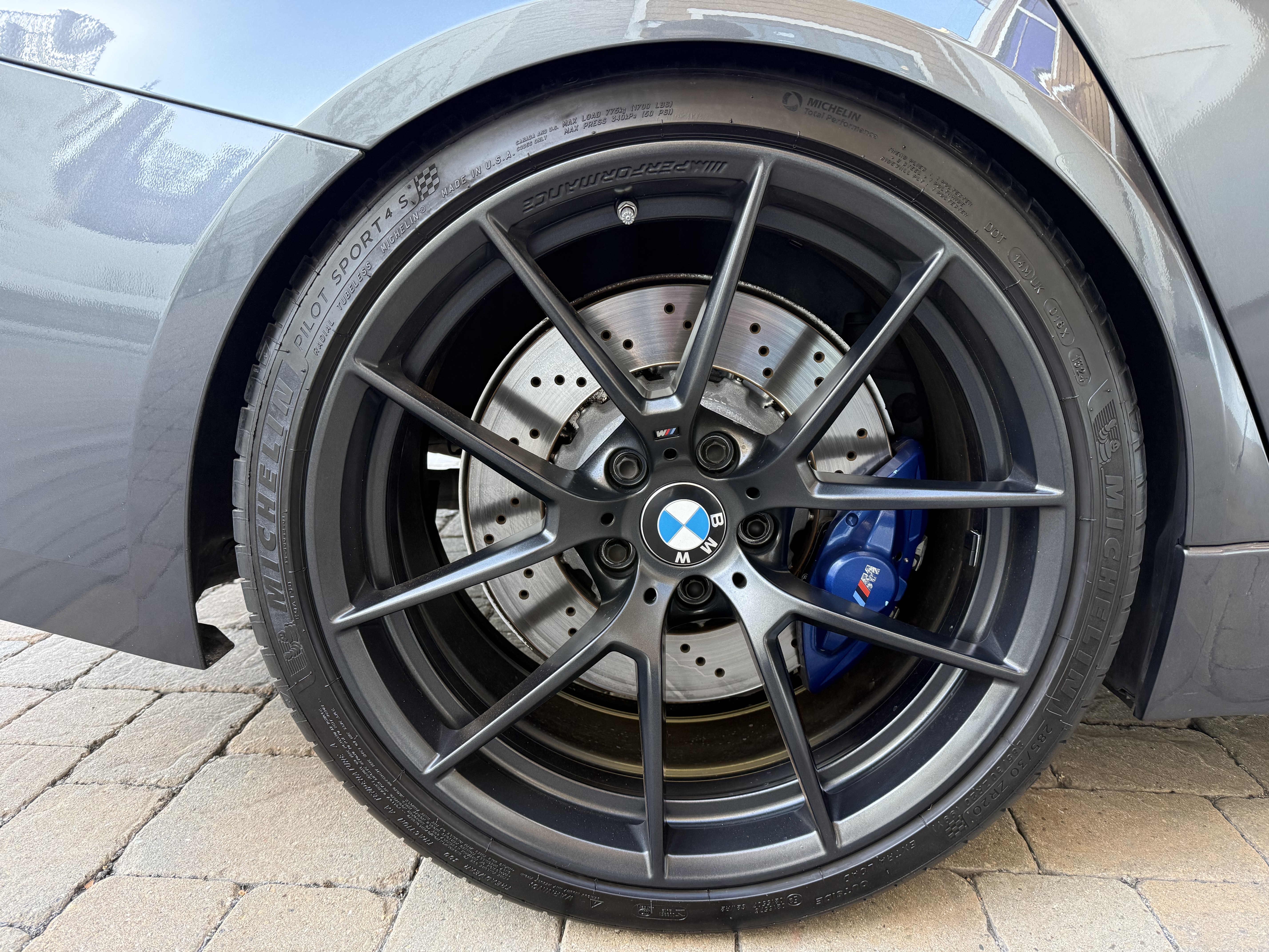 Used 2018 BMW M3 RWD image 8