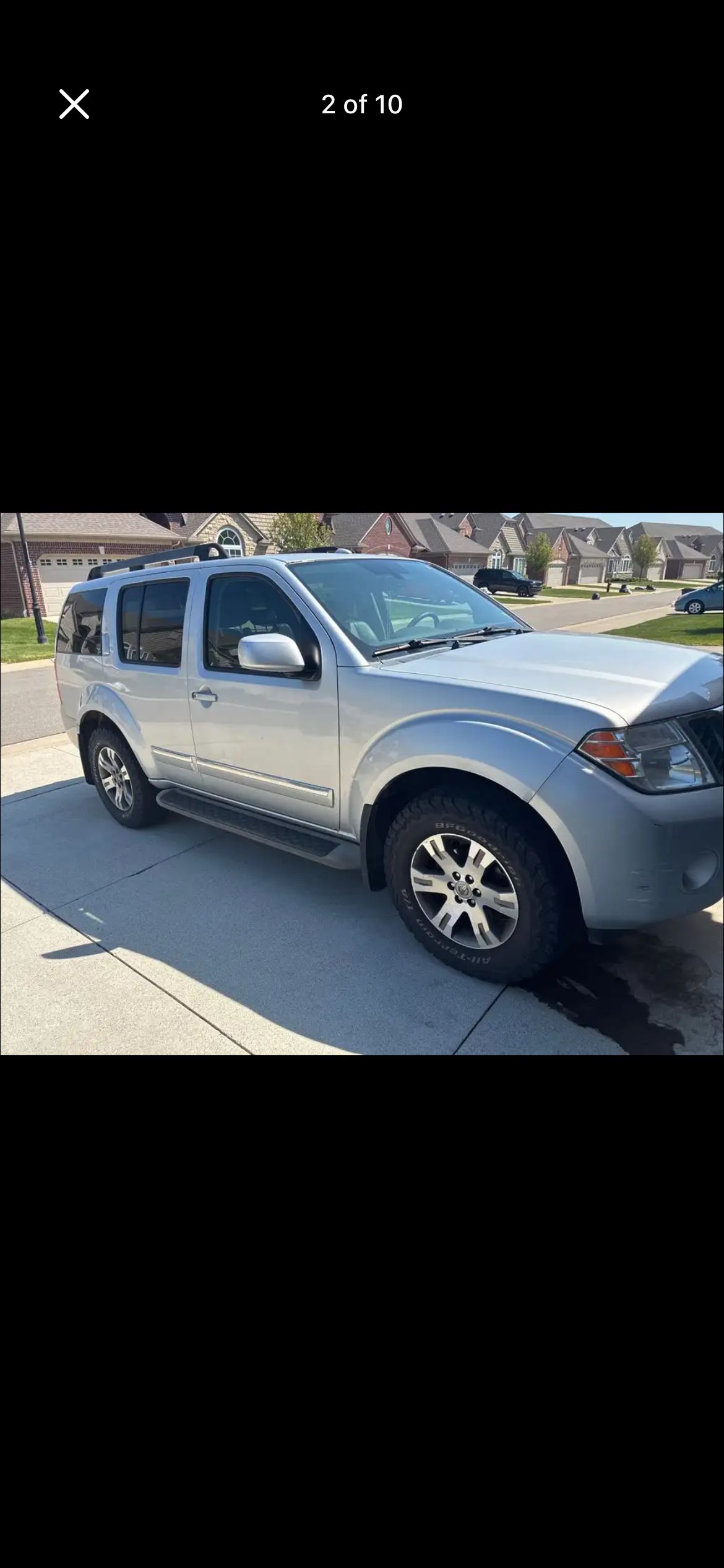 Used 2011 Nissan Pathfinder Silver AWD/4WD image 2