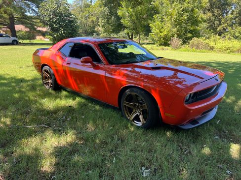 Used 2008 Dodge Challenger SRT8 RWD image 4