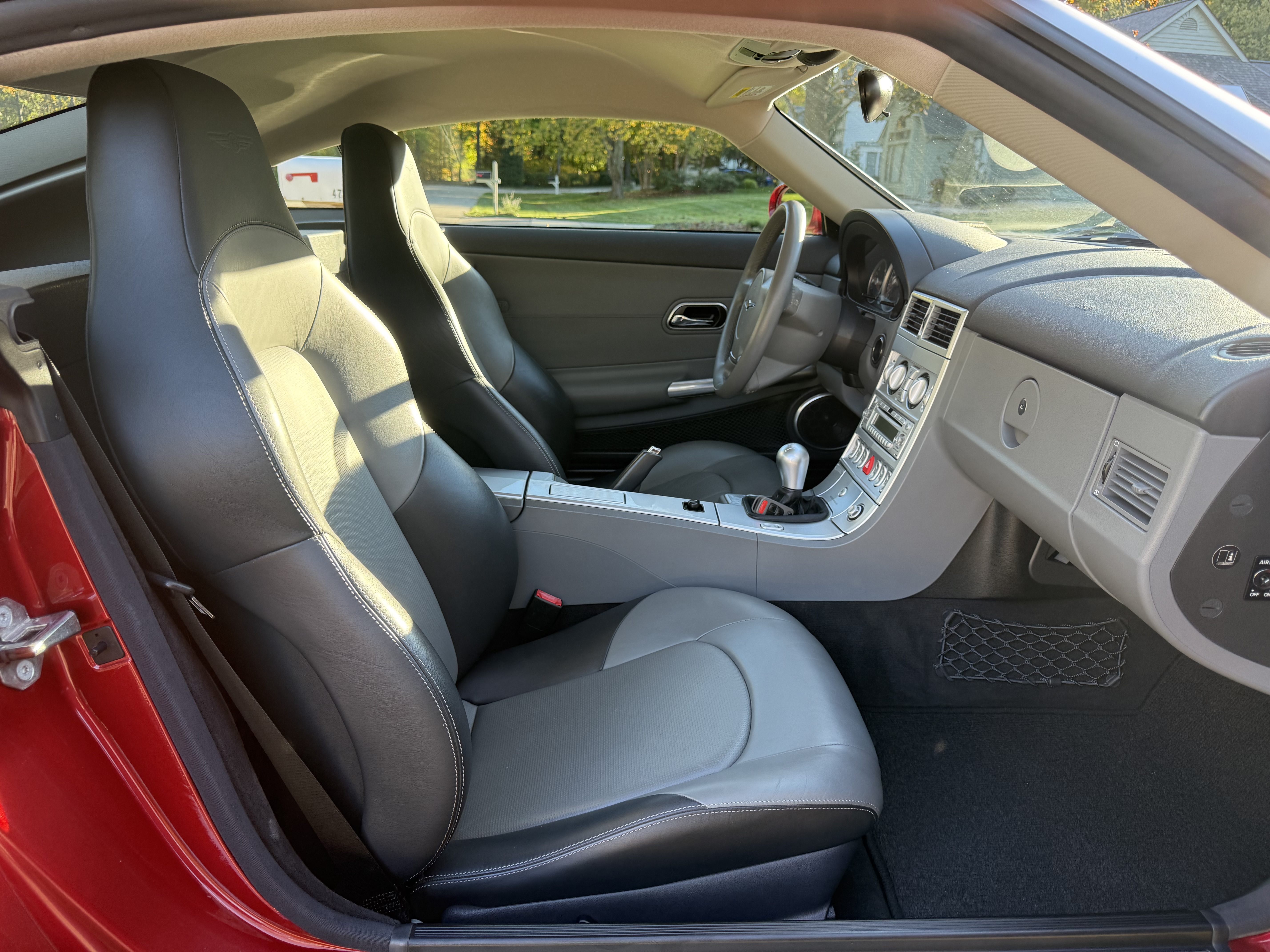 Used 2005 Chrysler Crossfire Limited RWD image 24