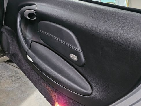 Used 2002 Porsche 911 Cabriolet image 23