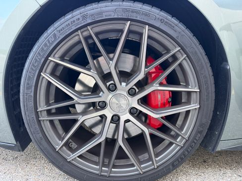 Used 2022 Chevrolet Corvette Stingray Preferred Cpe w/ Z51 Performance Package RWD image 18