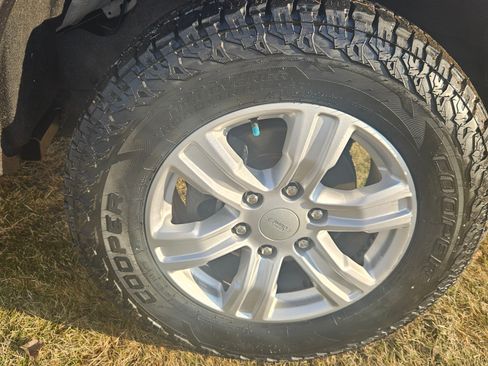 Used 2021 Ford Ranger XLT w/ Equipment Group 301A Mid image 10