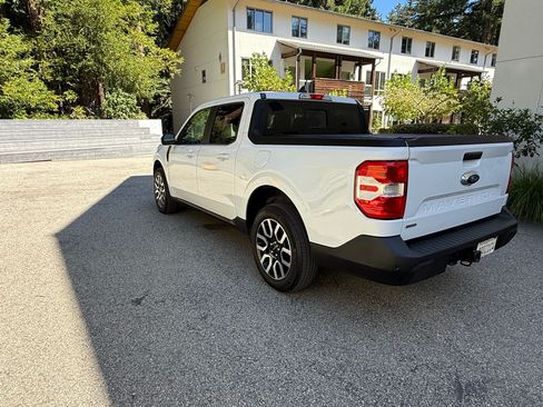 Used 2024 Ford Maverick Lariat FWD image 9