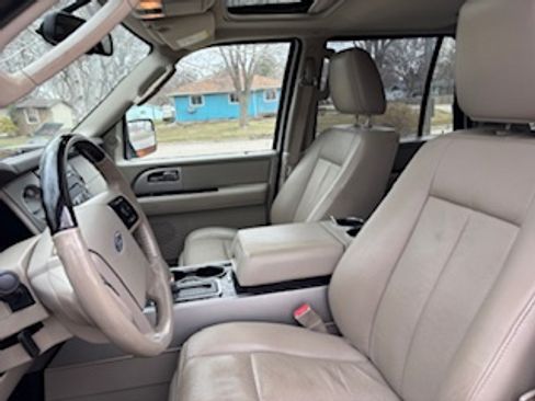 Used 2012 Ford Expedition Limited image 2