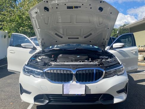 Used 2019 BMW 330i xDrive Sedan w/ Convenience Package AWD/4WD image 16