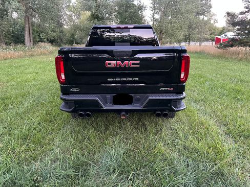 Used 2021 GMC Sierra 1500 AT4 w/ AT4 Premium Package AWD/4WD image 9