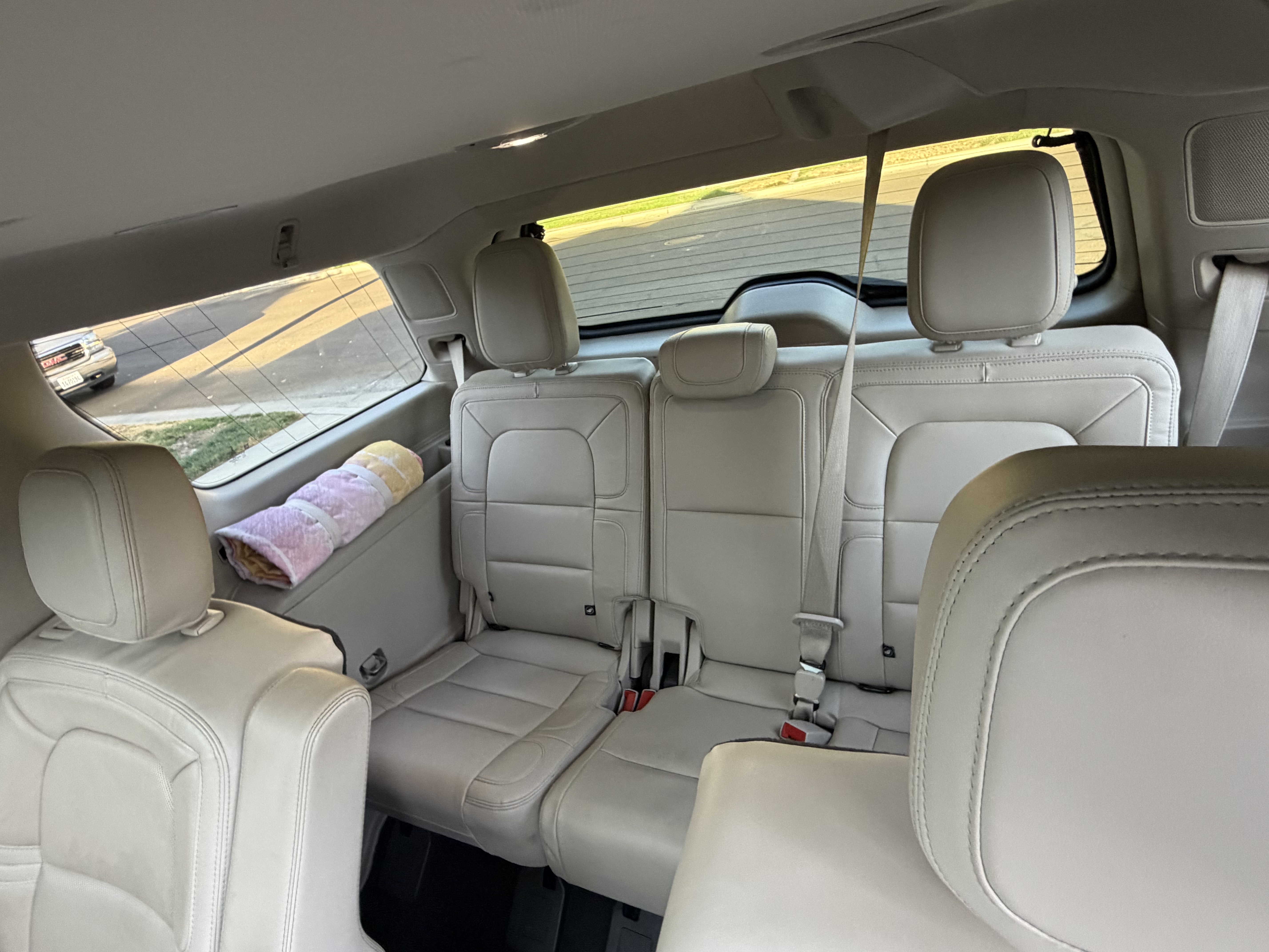 Used 2021 Lincoln Navigator Reserve w/ Luxury Package AWD/4WD image 14