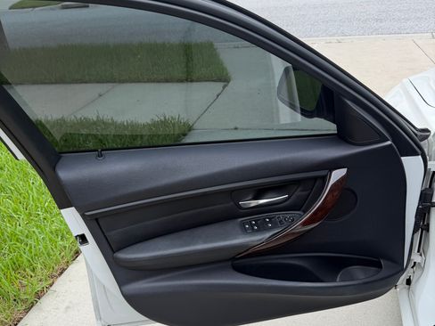 Used 2014 BMW 328i Sedan RWD image 16