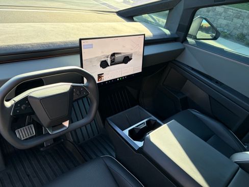 Used 2024 Tesla Cybertruck Cyberbeast image 11