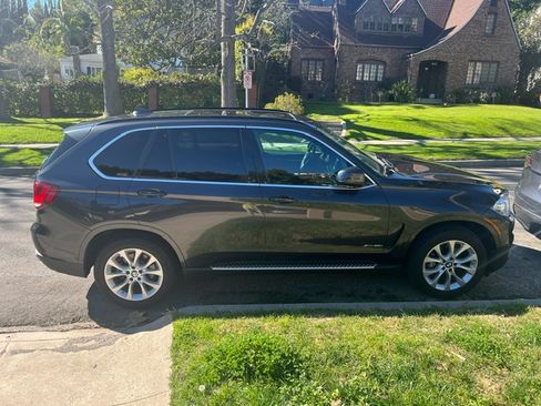 Used 2015 BMW X5 xDrive35i image 1
