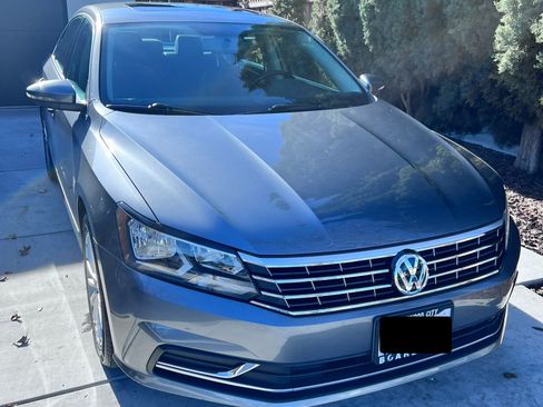 Used 2017 Volkswagen Passat 1.8T SE image 2