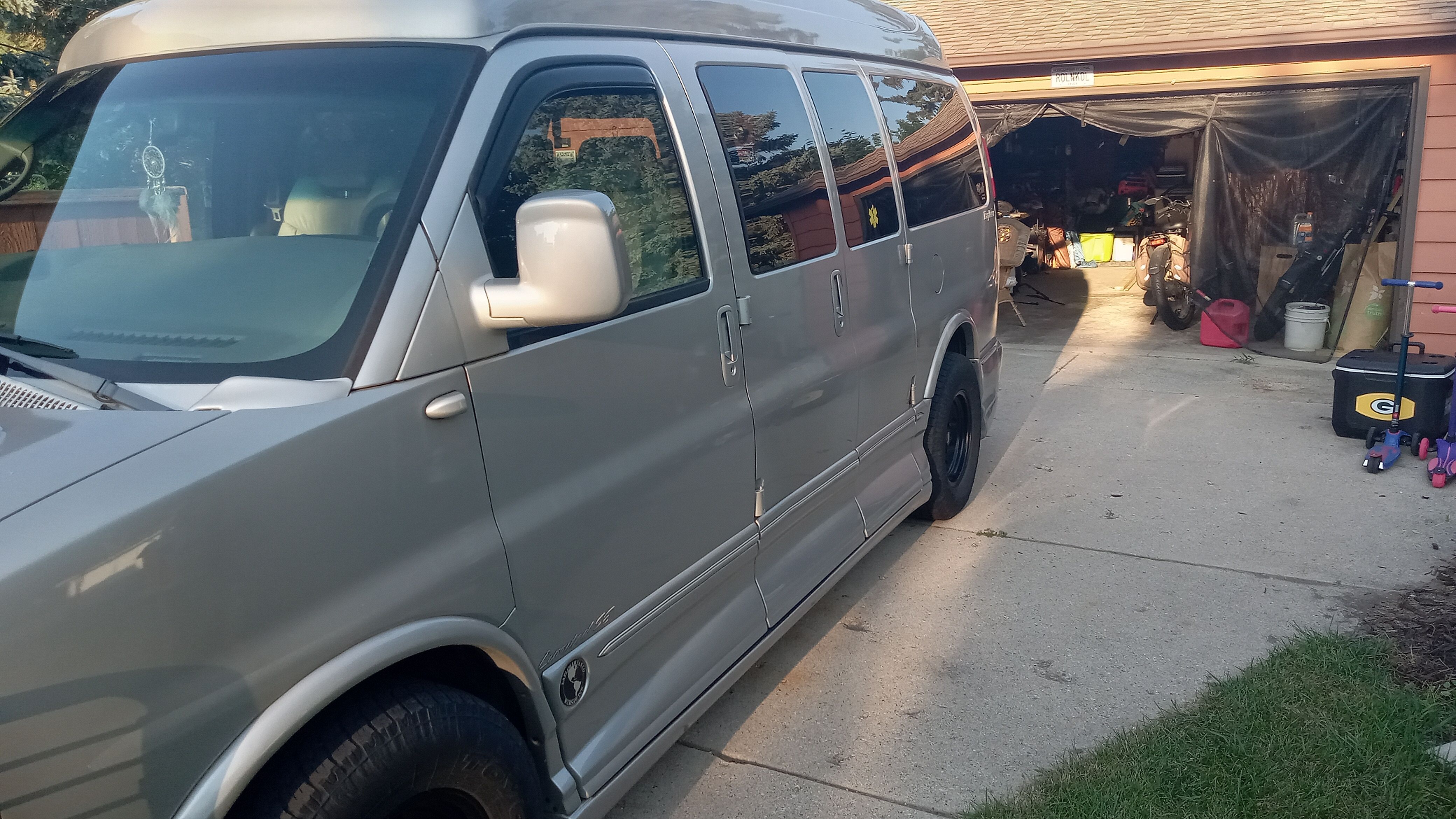 Used 2007 Chevrolet Express 1500 w/ Preferred Equipment Group RWD image 4