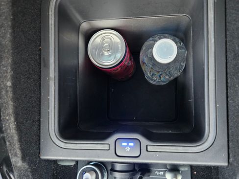 Used 2020 Land Rover Range Rover HSE image 14