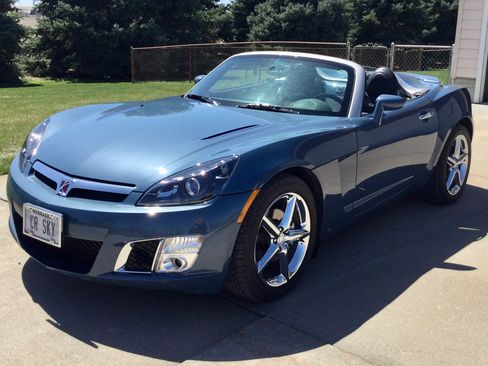 Used 2008 Saturn Sky Red Line RWD image 15