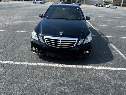 Used 2010 Mercedes-Benz E 350 Sedan image 10