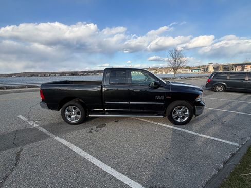 Used 2017 RAM 1500 Big Horn image 4