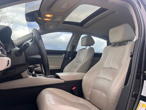 Used 2018 Honda Accord EX-L image 11