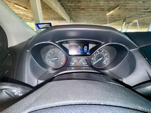 Used 2018 Ford Focus SEL FWD image 11