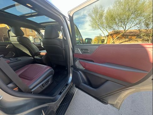 Used 2025 INFINITI QX80 Autograph w/ Autograph Exterior Package image 14