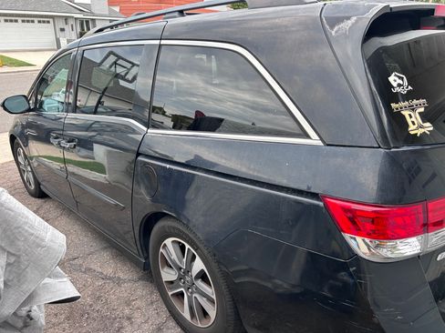 Used 2015 Honda Odyssey Touring Elite image 8