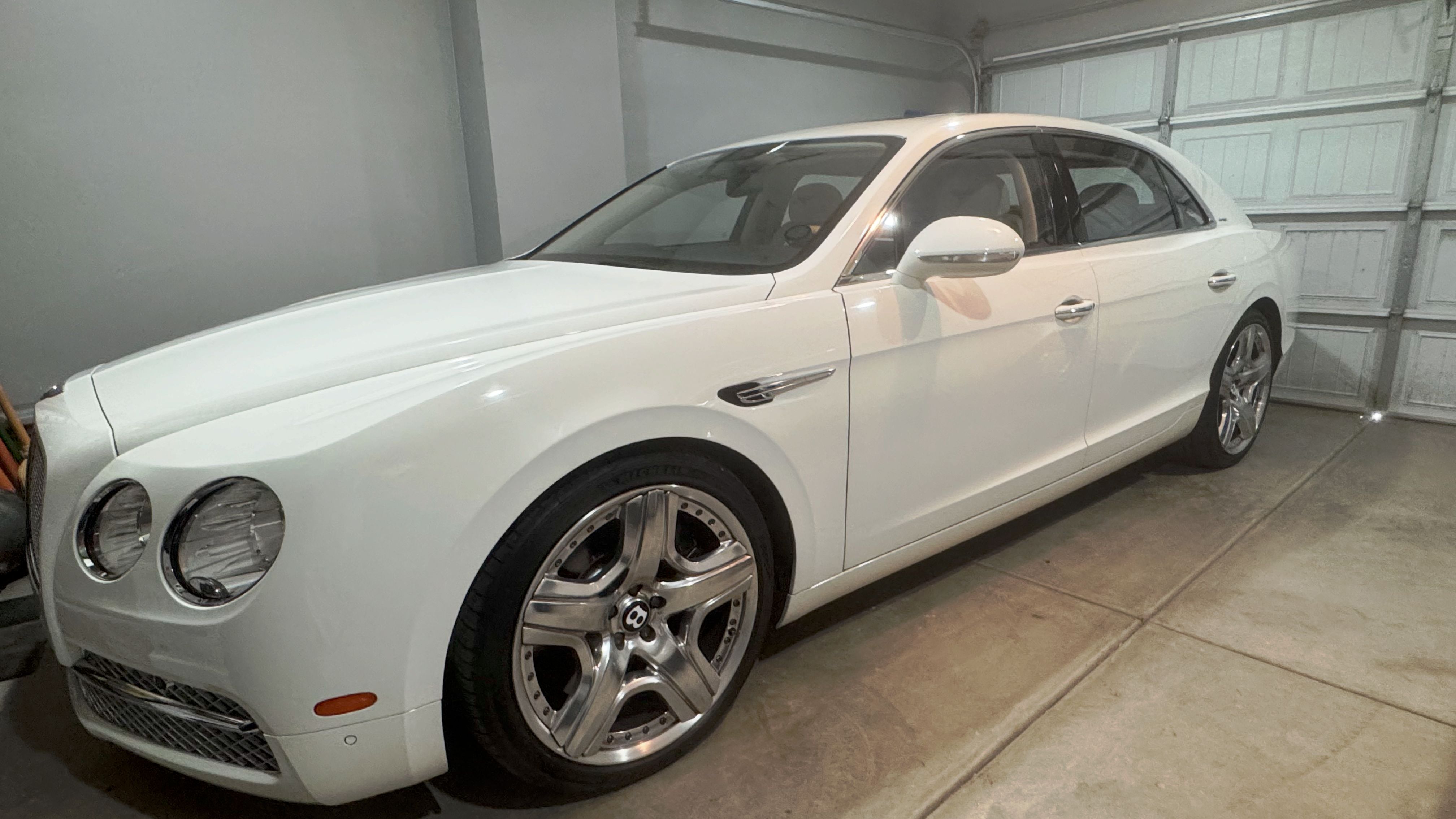 Used 2014 Bentley Flying Spur W12 AWD/4WD image 19