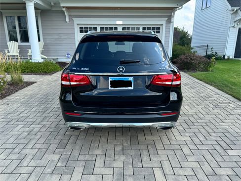 Used 2019 Mercedes-Benz GLC 300 4MATIC image 10