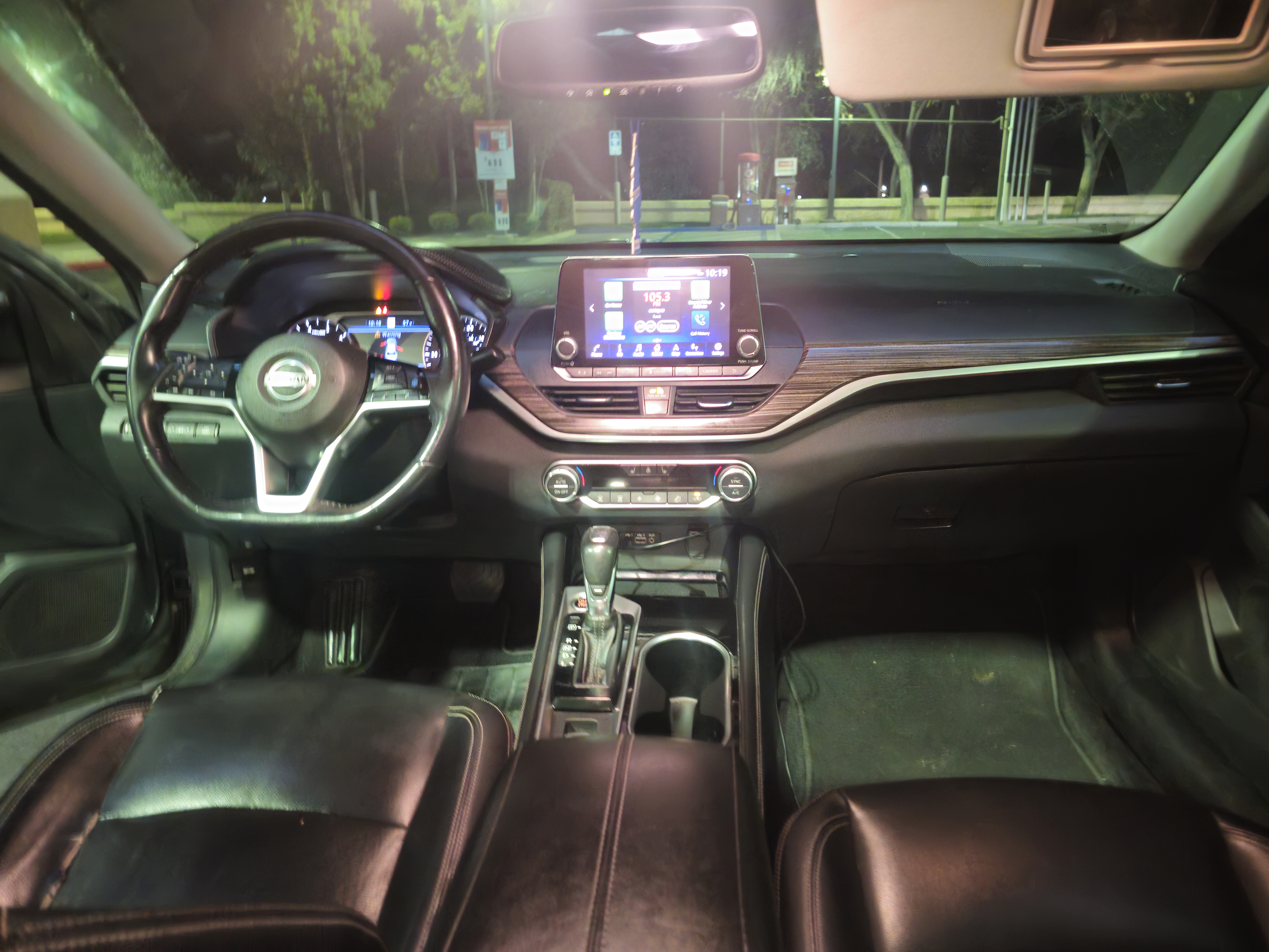 Used 2020 Nissan Altima 2.5 SL FWD image 11