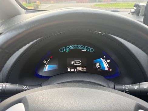 Used 2017 Nissan Leaf SL w/ Protection Package image 4